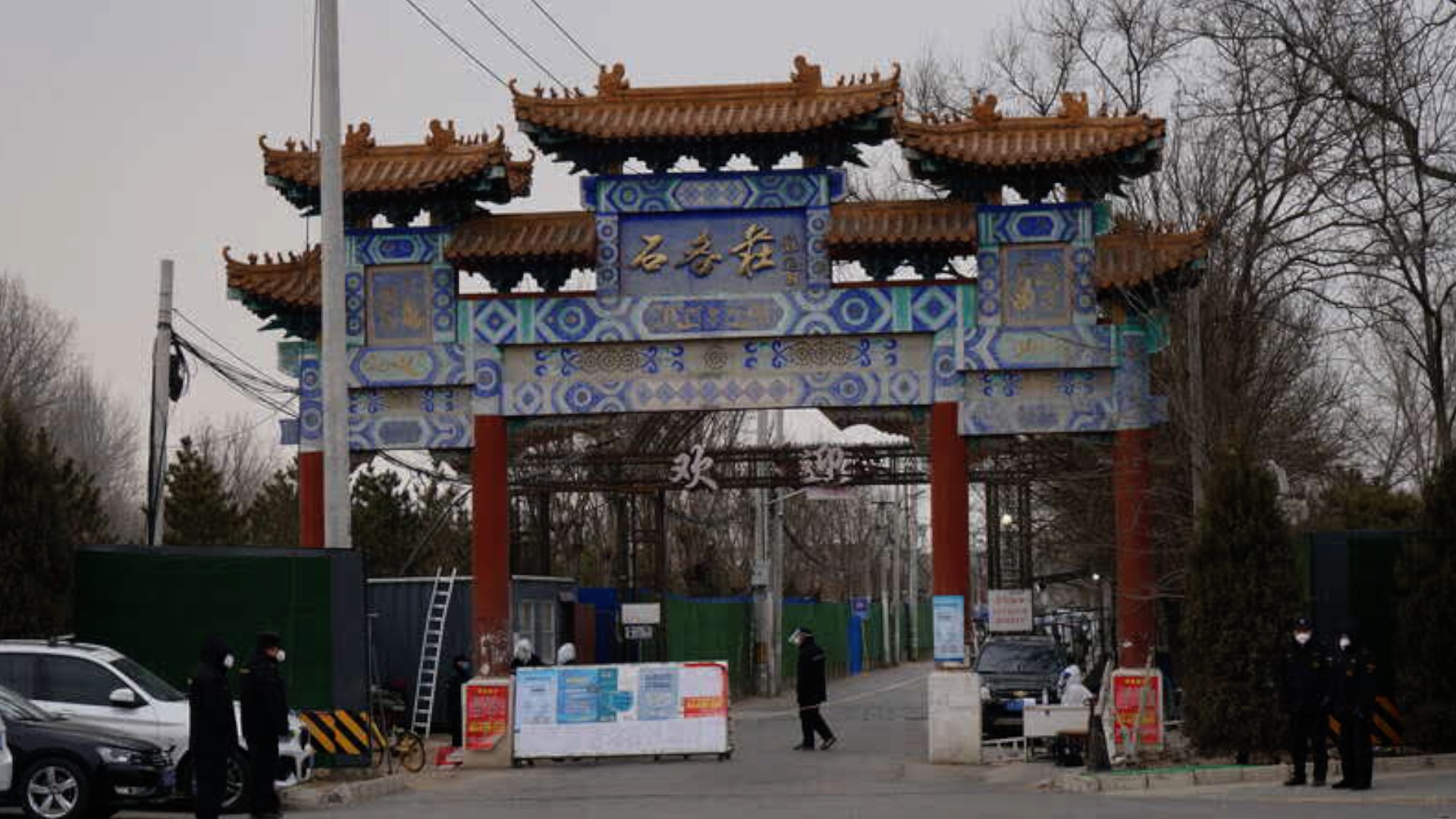 疫情下的北京石各庄村：只进不出 多外卖骑手等外来务工者居住