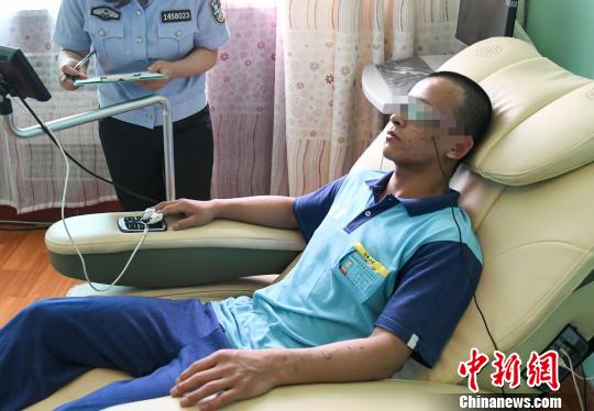 山西省戒毒管理局下属共有13个戒毒场所和一个涉毒病残所(山西省戒毒康复医院)筹建处，其中省属戒毒所9个，市属戒毒所4个。　王建军 摄