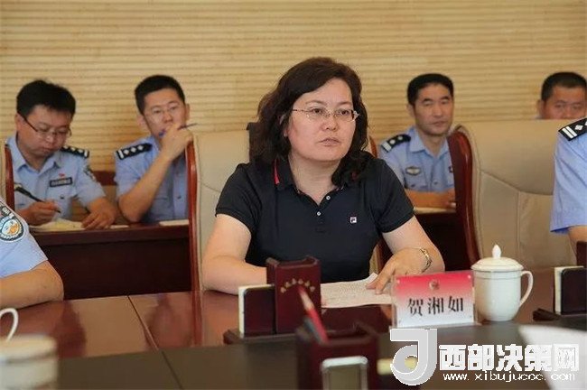 城市 陕西 榆林 各区县 返回首页         贺湘如和贺广平分别作了
