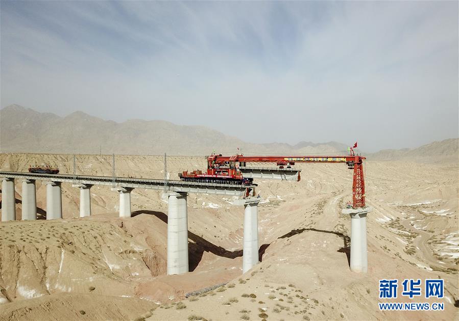 (中国经济新观察·图文互动)(2)重大投资项目开复工提速 吹响中国经济复苏“冲锋号”