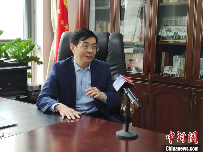 全国政协委员花亚伟：建议更多优质教学资源在线共享
