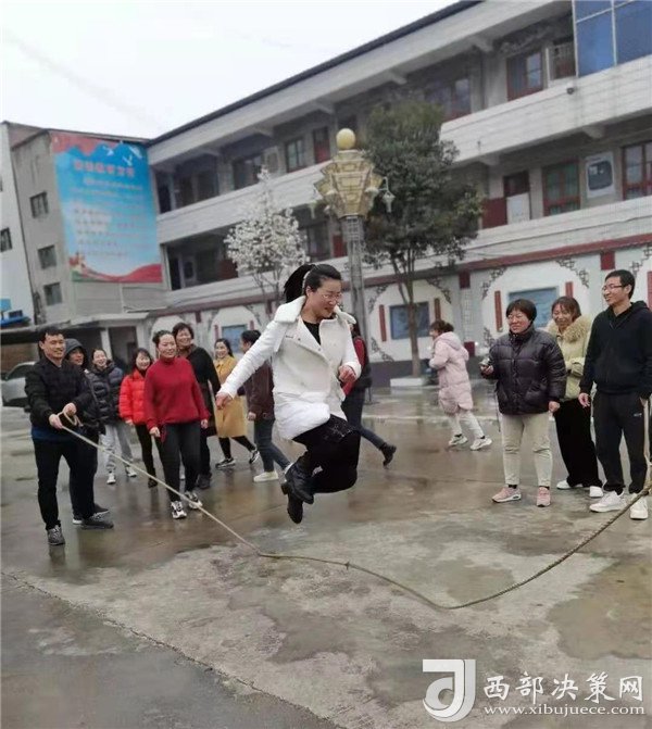渭南潼关县城关二中:追梦在二中 奋斗展芳华