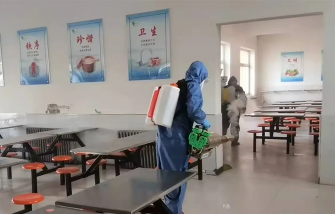 助力校园疫情防控  榆林蓝天救援在行动