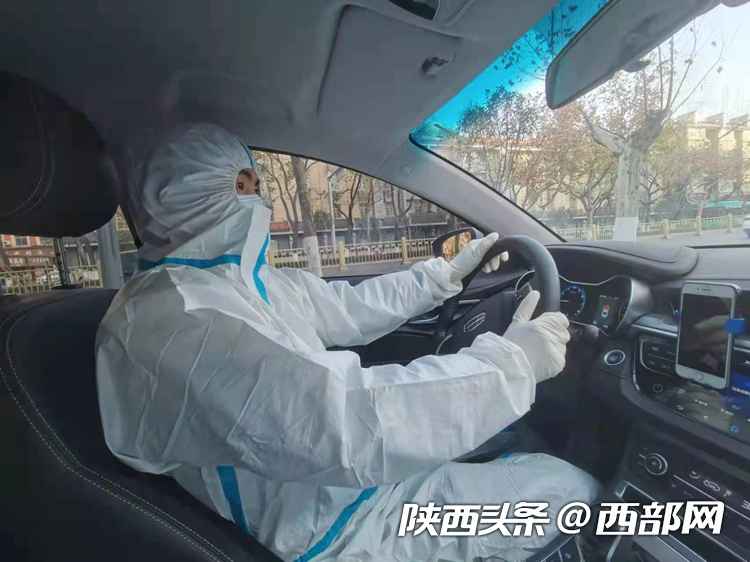 正在上传... 3054b60d3dab71687d5d6ce9eedd68e3.png