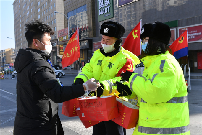 爱在“第二故乡” 5000份川云酸菜面温暖“疫”下延安_fororder_图片4