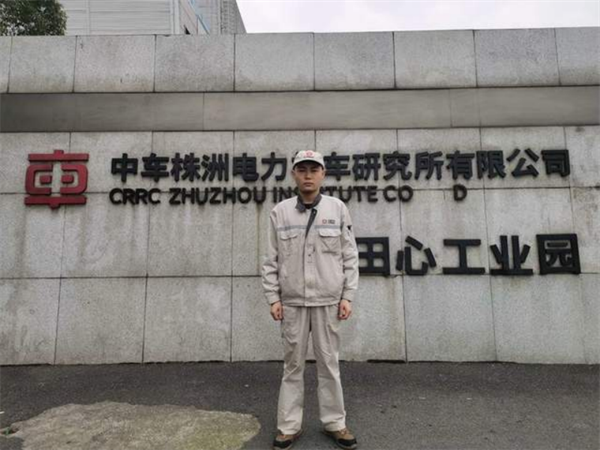 追梦——优秀毕业生风采