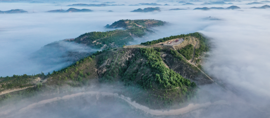 吴起县走马台村杨青流域的山峁