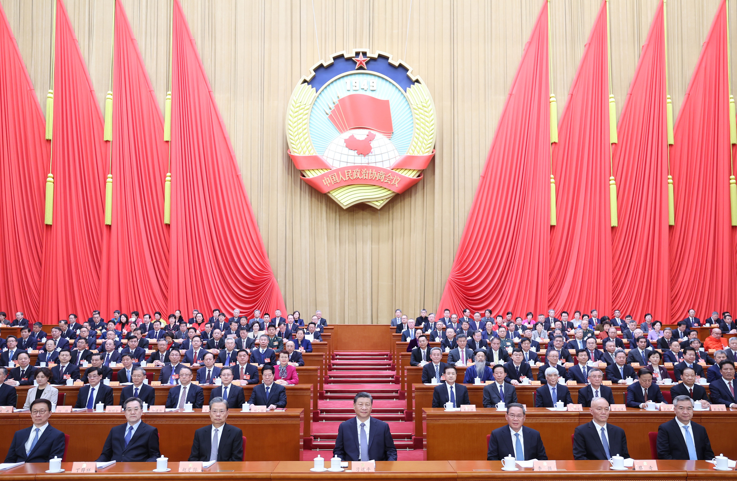 澳门新葡游戏网镜观·领航｜春风里 议国是(图2)
